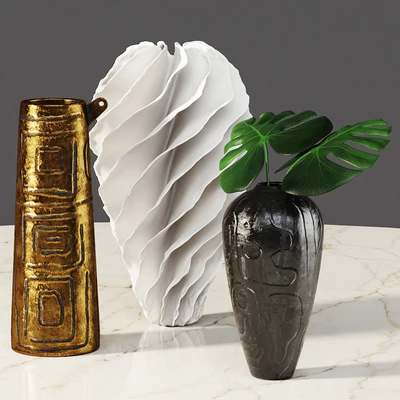 Omec vases and Sandra Davolio vase — Ver 1