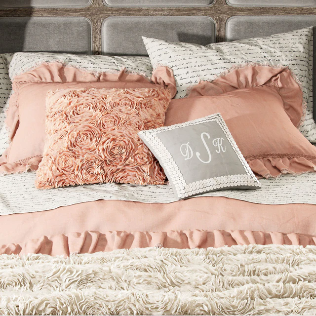 VERSAILLES UPHOLSTERED BED — Descargar