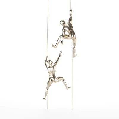 Man sculpture — Вид 1