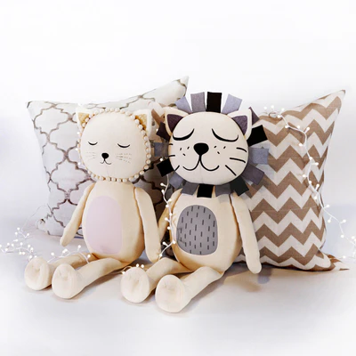 The Emily &amp; Meritt Cat &amp; Lion Plush — Ver 1