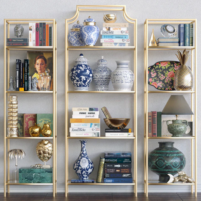Golden rack with decor for the apartment, figurines and a lamp — Descargar