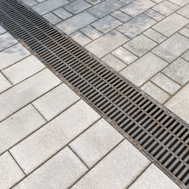 Standartpark rain grate and 2 types of paving stones — Descargar
