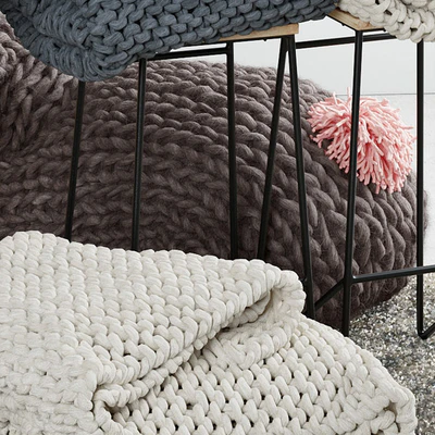 Knitted rabbit — View 2