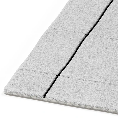 Grid Rug by NORDIC KNOTS — Ver 4