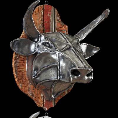 Steel head of a bull on a wooden, old board — Ver 2