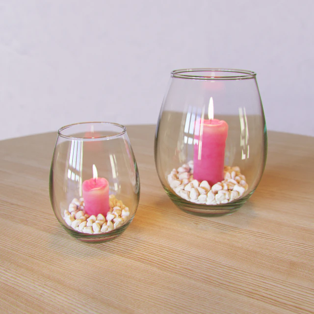 Candles in a vase — Descargar