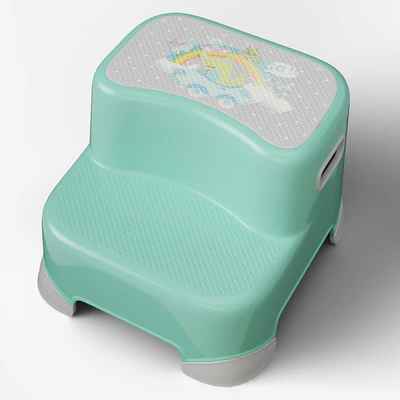 Children's step stool for a bathroom — Ver 4