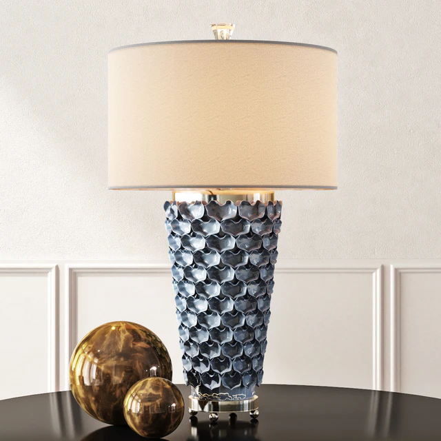 Uttermost Petalo Table lamp — Descargar