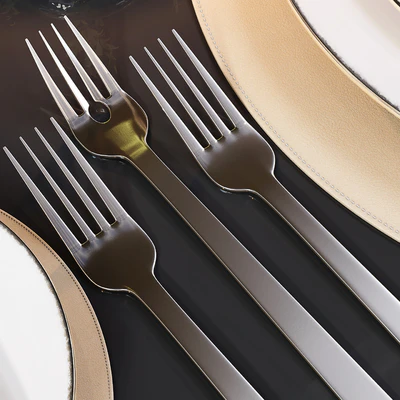 Table Setting 04 — Вид 2