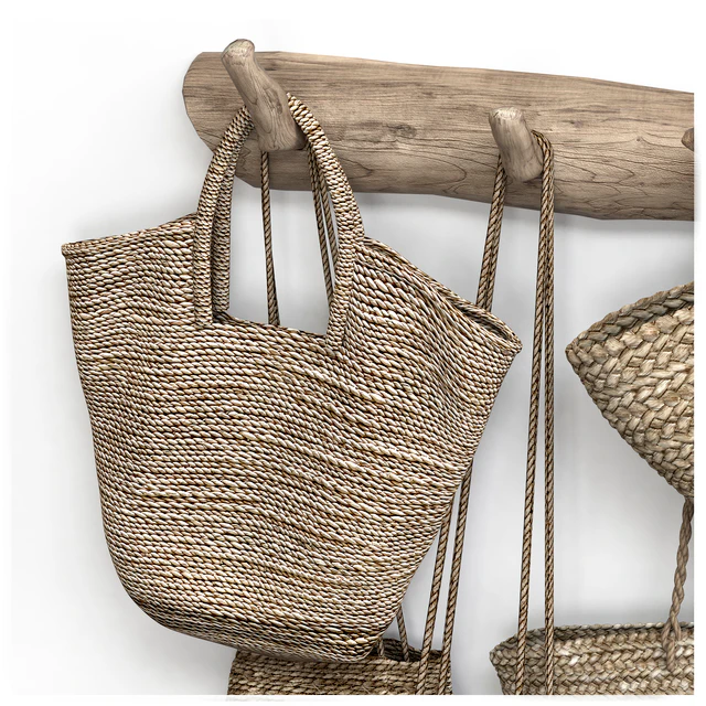 wall decor set with old wicker bags — Скачать