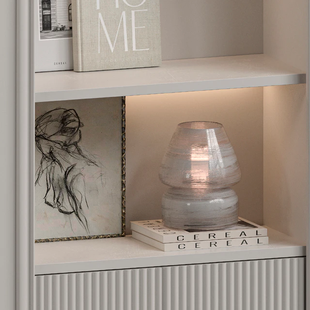 Modern Classic shelves with Decor — Скачать