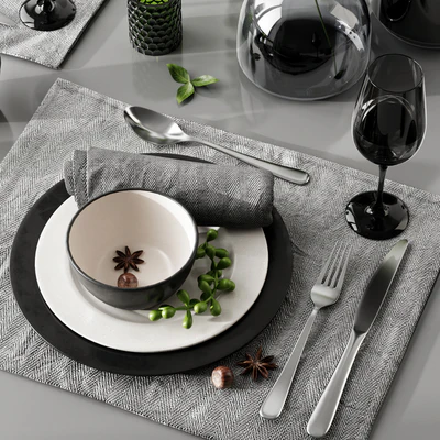 Table setting 3 — View 3