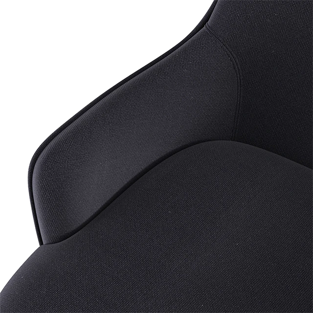 Tom Dixon Wingback Chair — Descargar