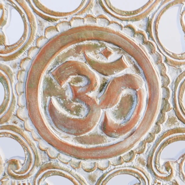 Om Symbol Sculpture On Stand — Скачать