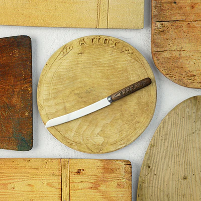 Antique Cutting Boards with Knife — Вид 2