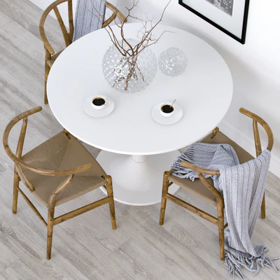 Wishbone chair CH24 &amp; Ikea DOCKSTA — Ver 3