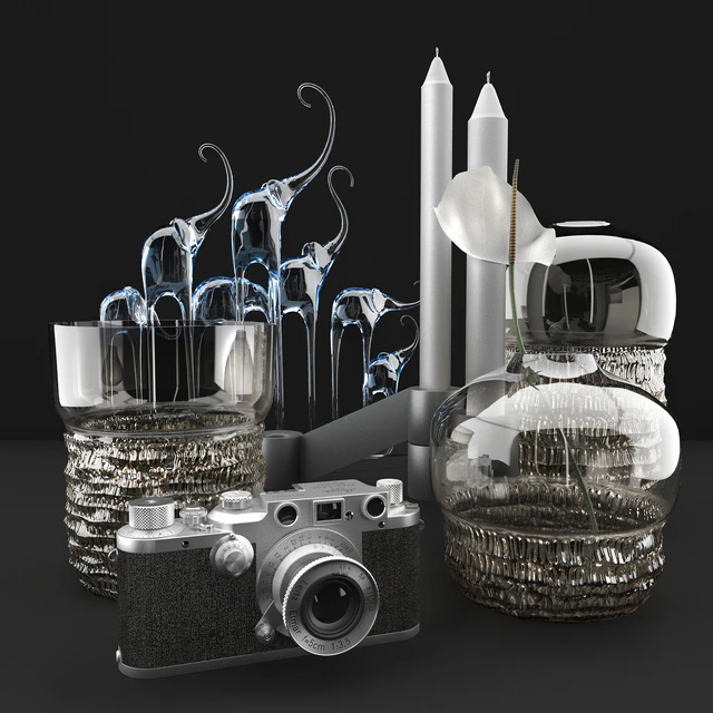 Вазы и фотоаппарат Leica — Скачать