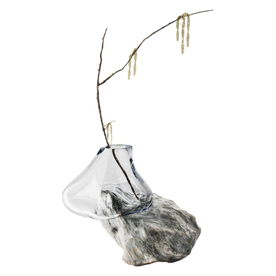 Branch with earrings in a sculpture vase by Laetitia Jacquetton — Ver 3