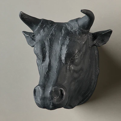 RH CIRCA 1900 CAST METAL BULL'S HEAD — Ver 3