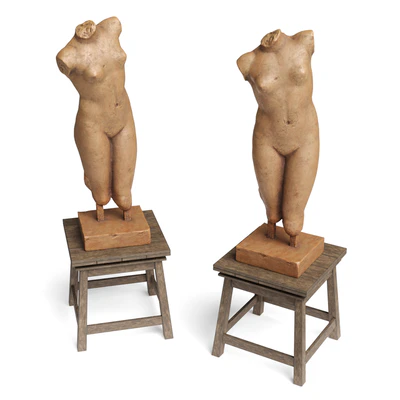 Classic woman bust with table — Вид 5