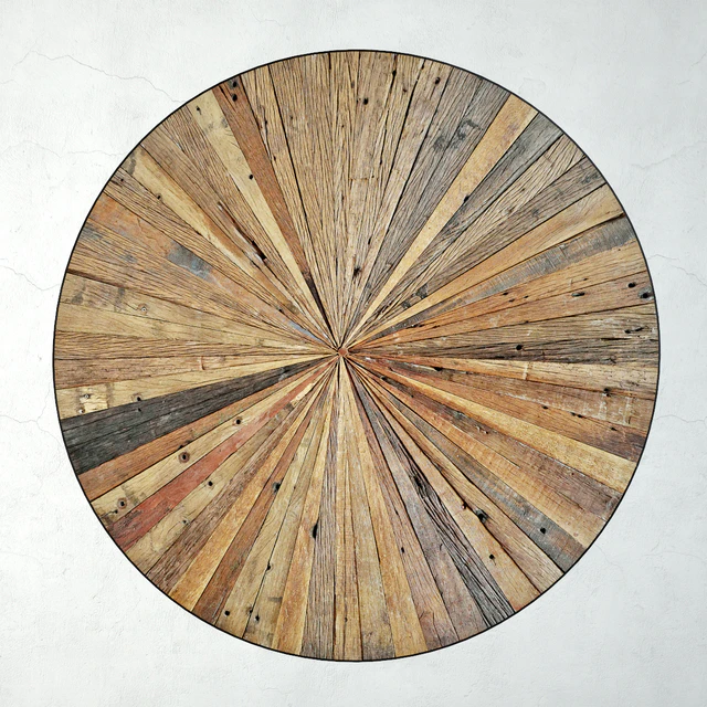 Salvaged Round Pinwheel Coffee Table — Descargar