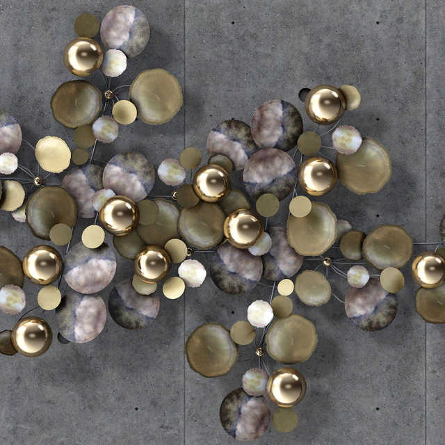 A Large Brass Curtis Jere Raindrops Wall Sculpture — Descargar