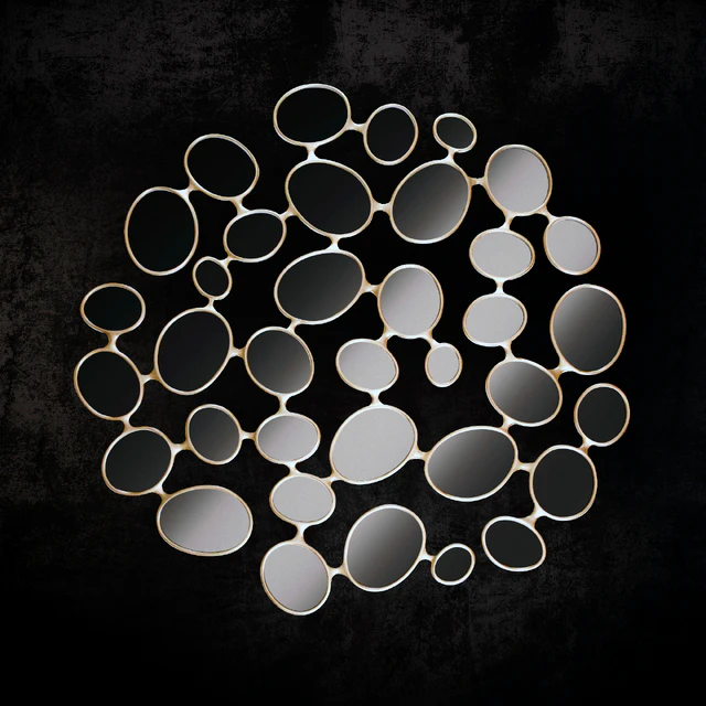 Mirror on wall 56 — Descargar