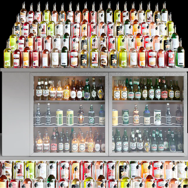 Huge bar with a large selection of alcohol. Cocktail — Descargar