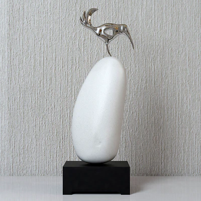 Bird on the stone — Ver 1