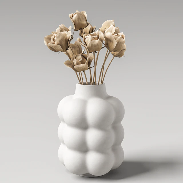 Decorative ceramic vase with flowers — Скачать