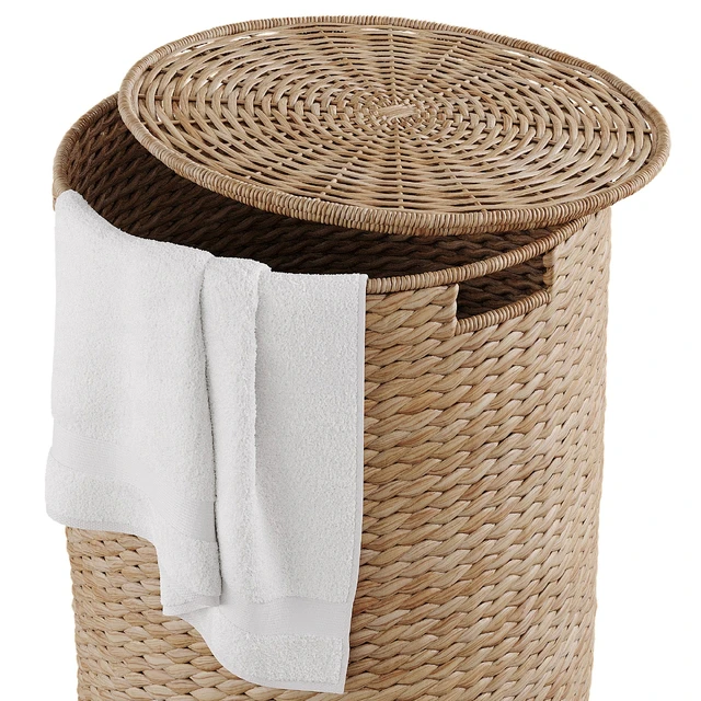 Wicker laundry baskets — Descargar
