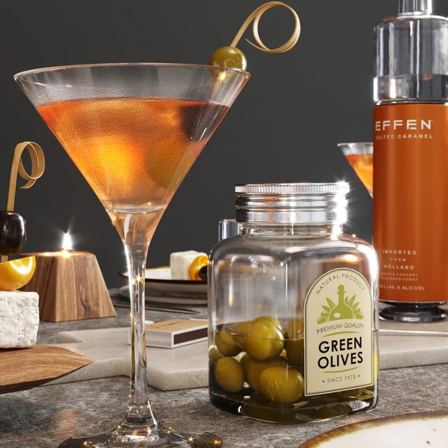 Serving with cocktails — Descargar