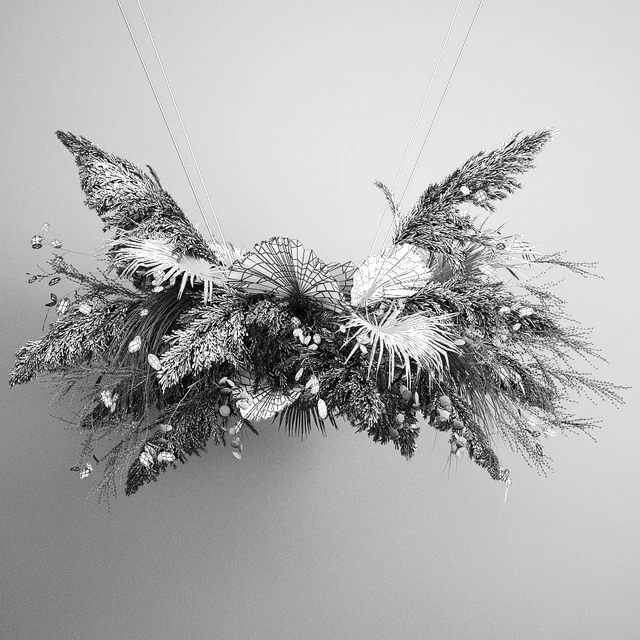 Hanging installation bouquet of dried flowers with pampas, pampas grass, reeds, suspension, wedding decor and decoration. 189. — Descargar
