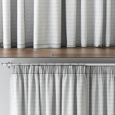 Hovering Velvet Tape Curtains with Tulle — Вид 3