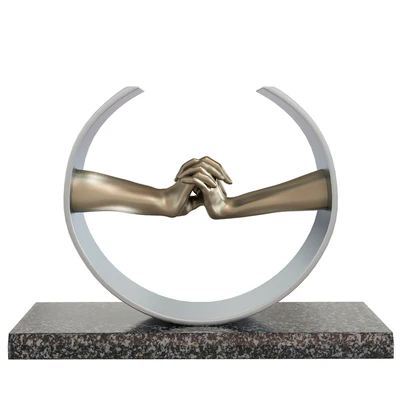 Lorenzo Quinn Sculpture During Love — Ver 1