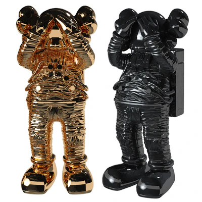 KAWS Holiday Space — Вид 1