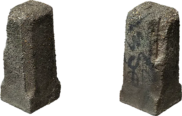 broken cement bollard 001 — Скачать