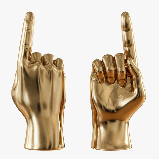 Gold figurine hand — Скачать