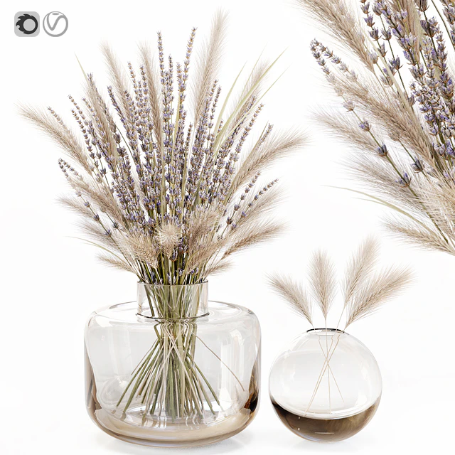 Dry flowers in glass vase with lavender — Descargar