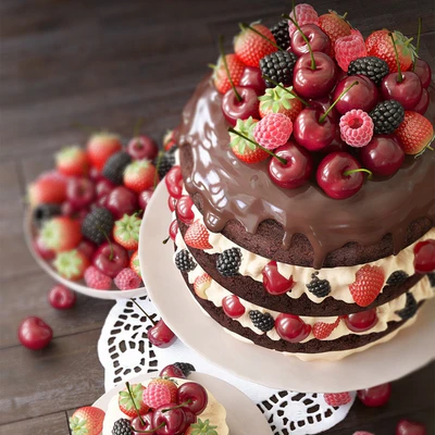 Cake and cake with berries — Ver 2
