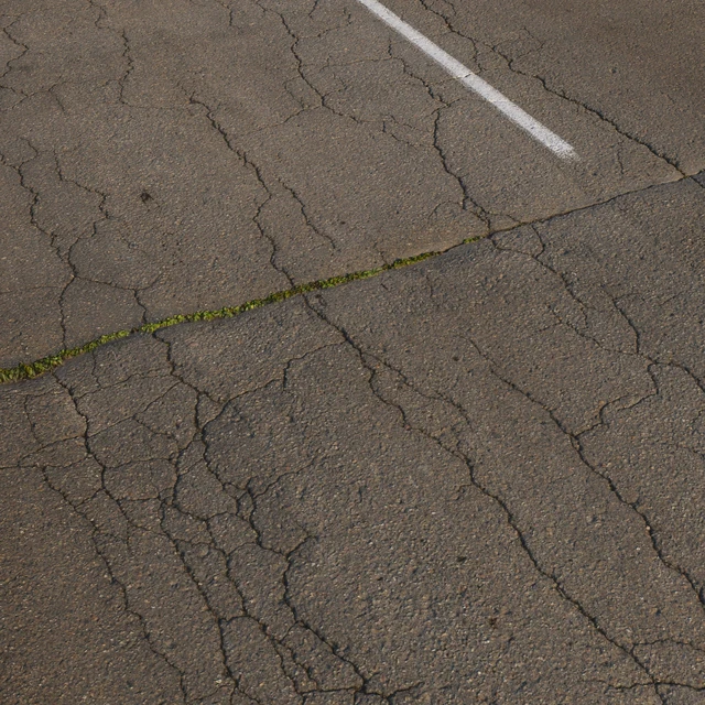 Old asphalt road - 35 meters — Descargar