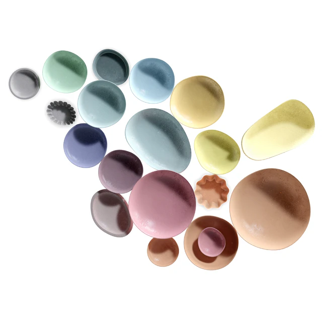 COLLECTION OF CLAY PLATES ON THE WALL (V-ray Corona) — Скачать