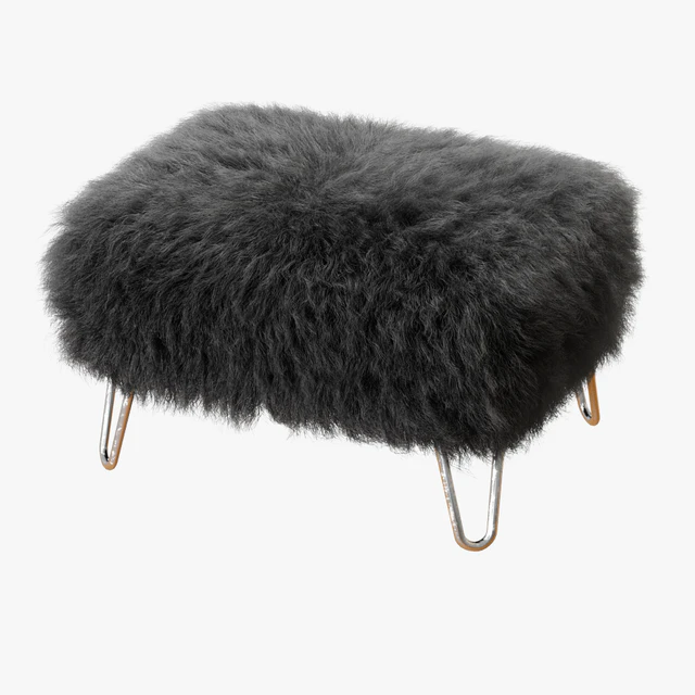 Sara Sheepskin Footstool — Скачать