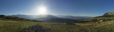 hazy mountains in the morning 025 — Descargar
