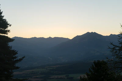hazy mountains in the morning 028 — Скачать