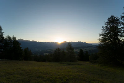 hazy mountains in the morning 034 — Скачать