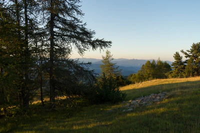 hazy mountains in the morning 041 — Скачать