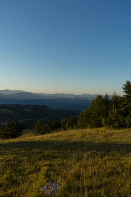 hazy mountains in the morning 061 — Скачать