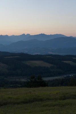 hazy mountains in the morning 088 — скачать