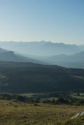 hazy mountains in the morning 094 — скачать